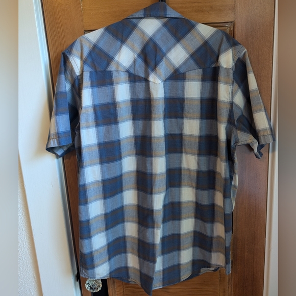 Pendleton Men's Frontier medium short sleeve blue plaid button up shirt - Picture 5 of 7